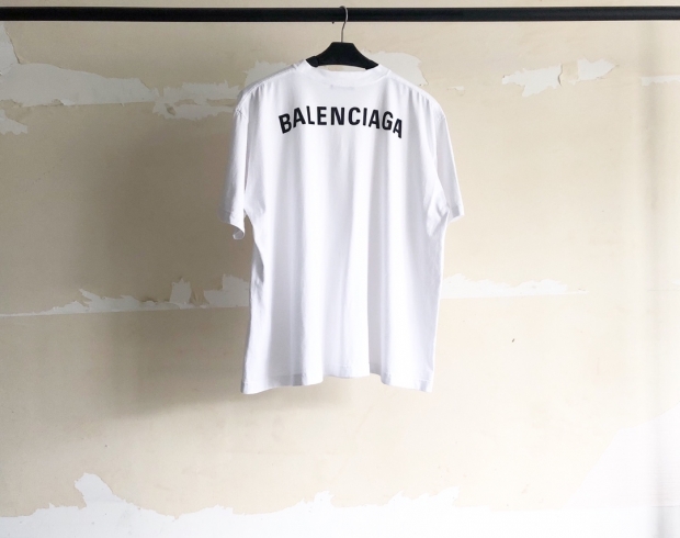 バレンシアガ　balenciagaロゴ　Ｔシャツ　最高ランク