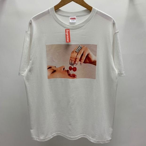 シュプリーム　Supreme 20SS Cherries Tee