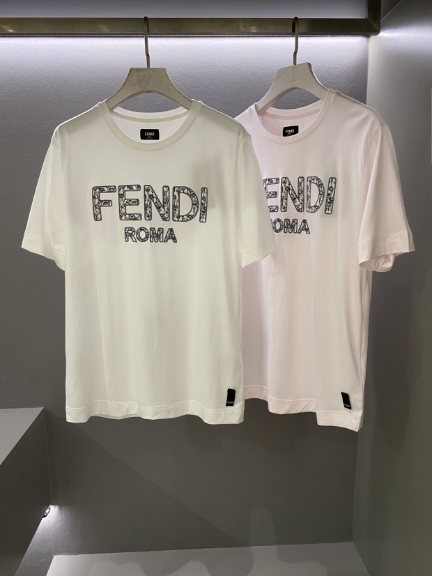 フェンディ　　　　Ｔシャツ