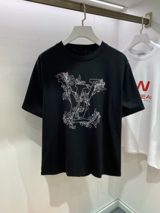 ルイヴィトン　Ｔシャツ