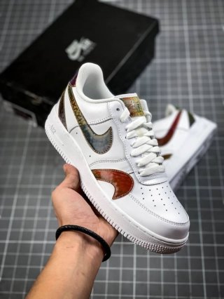 ナイキ エアフォース1　AIR FORCE 1スニーカー