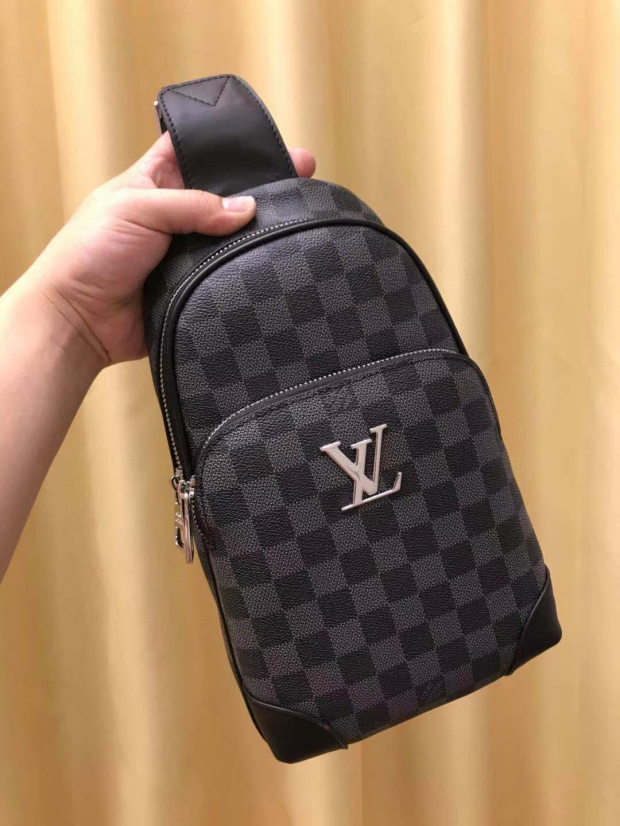 Lv