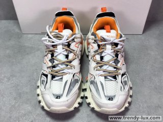 バレンシアガ　balenciaga トリプルS　triples3.0　スニーカー 最高ランク