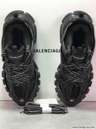 バレンシアガ　balenciaga トリプルS　triples3.0　スニーカー 最高ランク