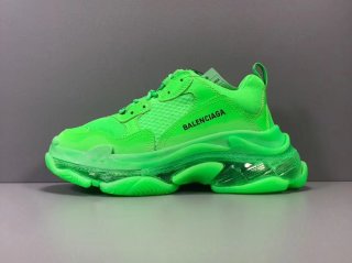 バレンシアガ　balenciaga トリプルS　triples　スニーカー 最高ランク