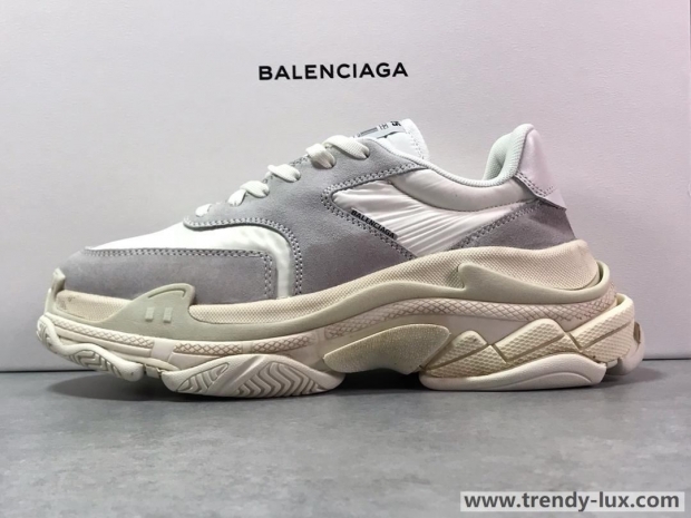 バレンシアガ balenciaga トリプルS2.0 triple s 2.0 白 最高ランク